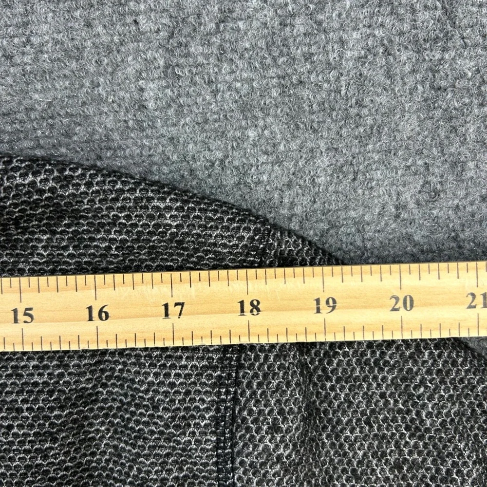ORVIS Sherpa Lined Quarter Zip Pullover Heavy Sweater Men M Gray Scallop Pattern